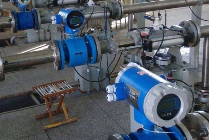 電磁流量計測量介質